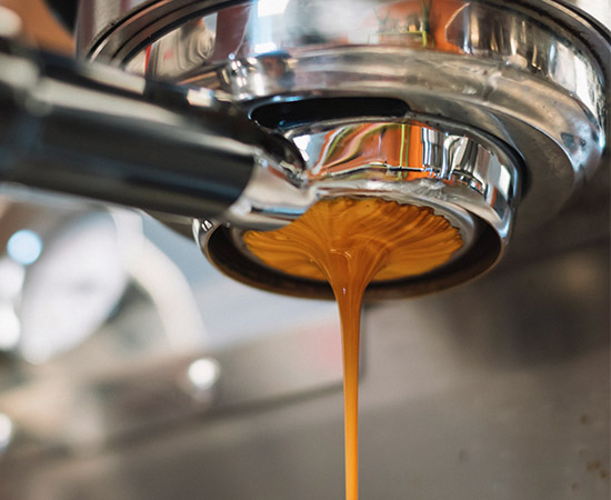 Kaffee-Shop-Ferro-Siebtraeger-Espresso
